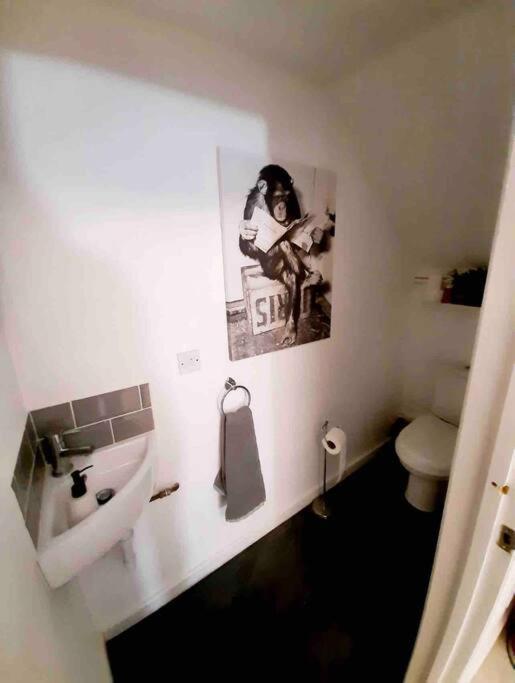 Lovely 1-Bedroom Serviced Apartment In Deal, Kent Extérieur photo